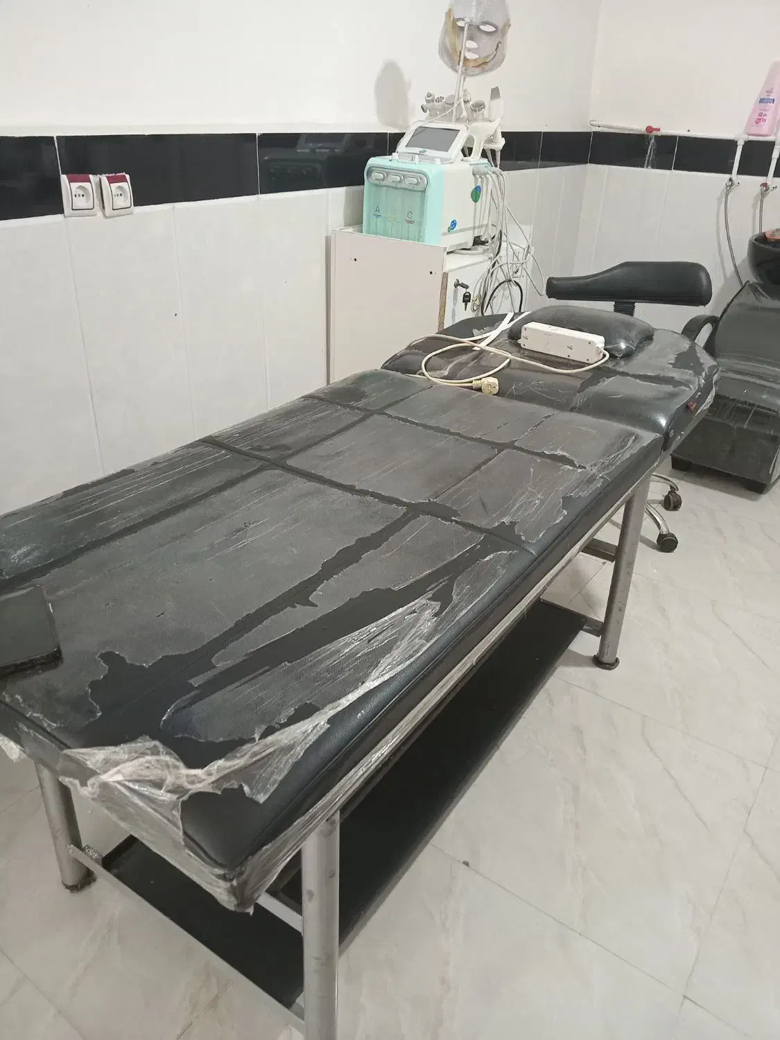 وسایل ارایشگاه|آرایشگاه و سالن‌های زیبایی|ماکو, |دیوار