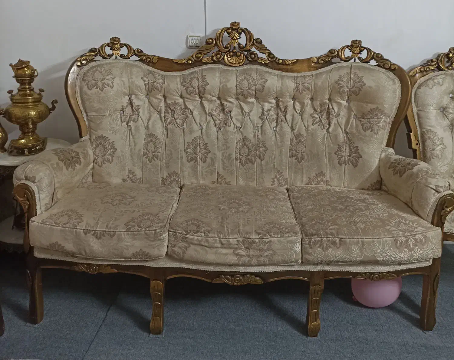 مبل سلطنتی|مبلمان خانگی و میز عسلی|قرچک, شهرک گلها|دیوار