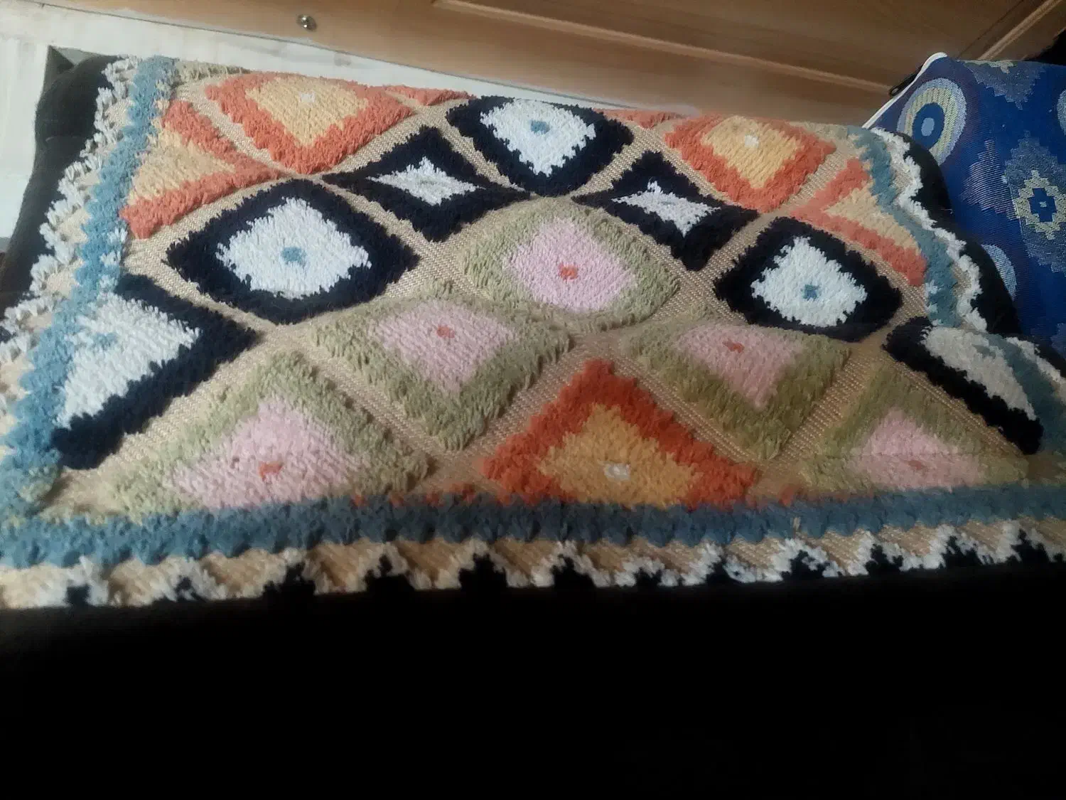 پشتی وفرشینه|پشتی|کرمان, |دیوار