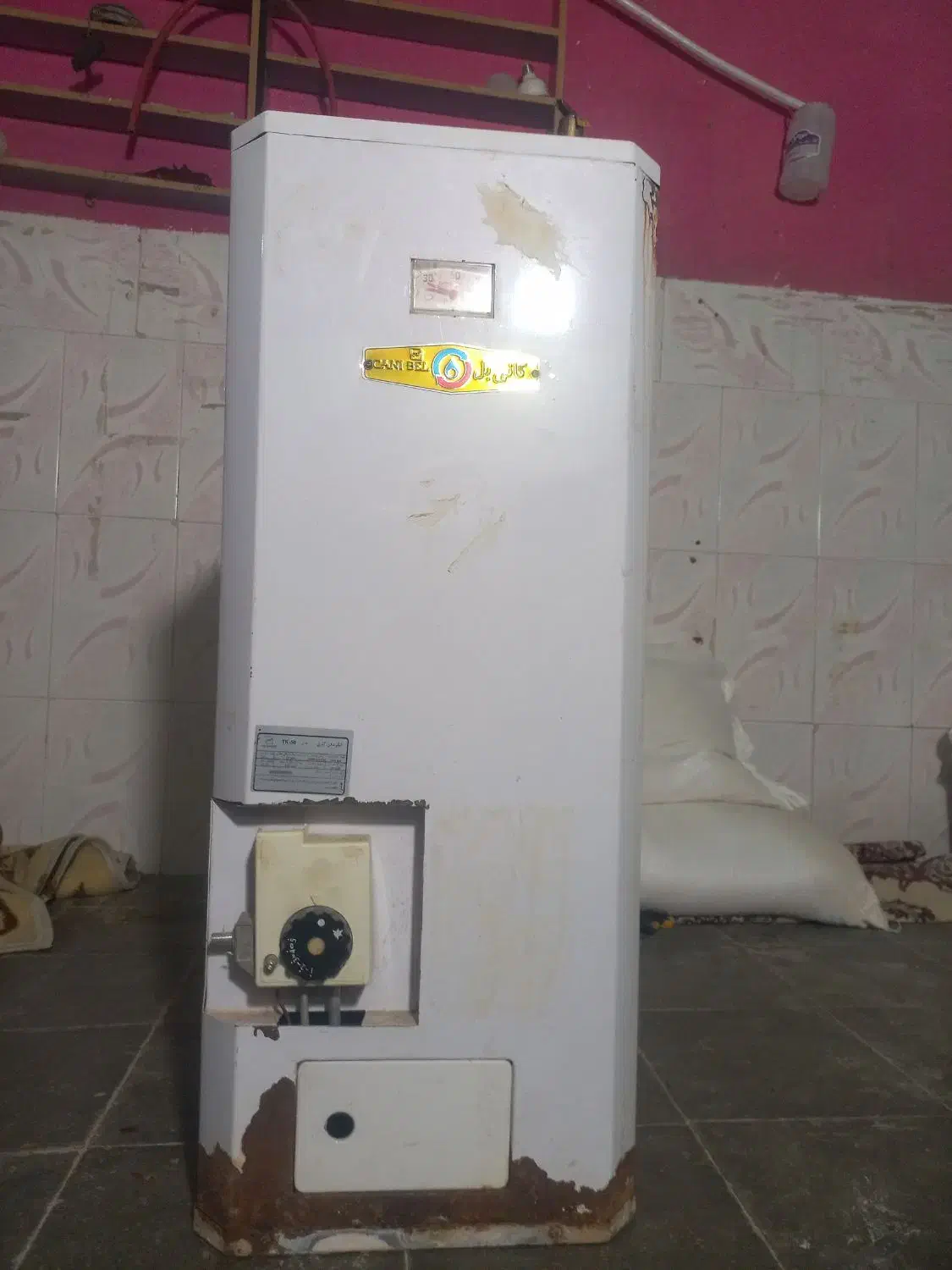آب گرم کن 60لیتری|آبگرمکن، پکیج، شوفاژ|سلامی, |دیوار