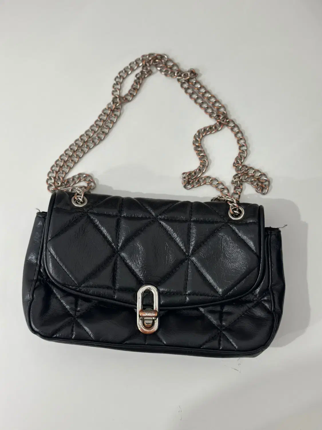 کیف برند Stradivarius  مشکی|کیف، کفش، کمربند|بابل, |دیوار