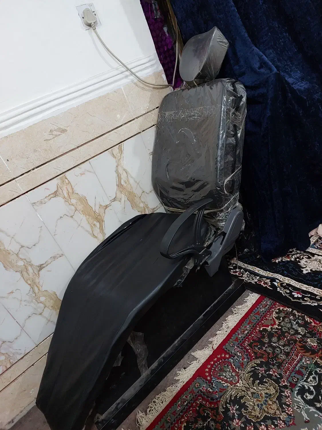 میز اصلاح|آرایشگاه و سالن‌های زیبایی|شادگان, |دیوار