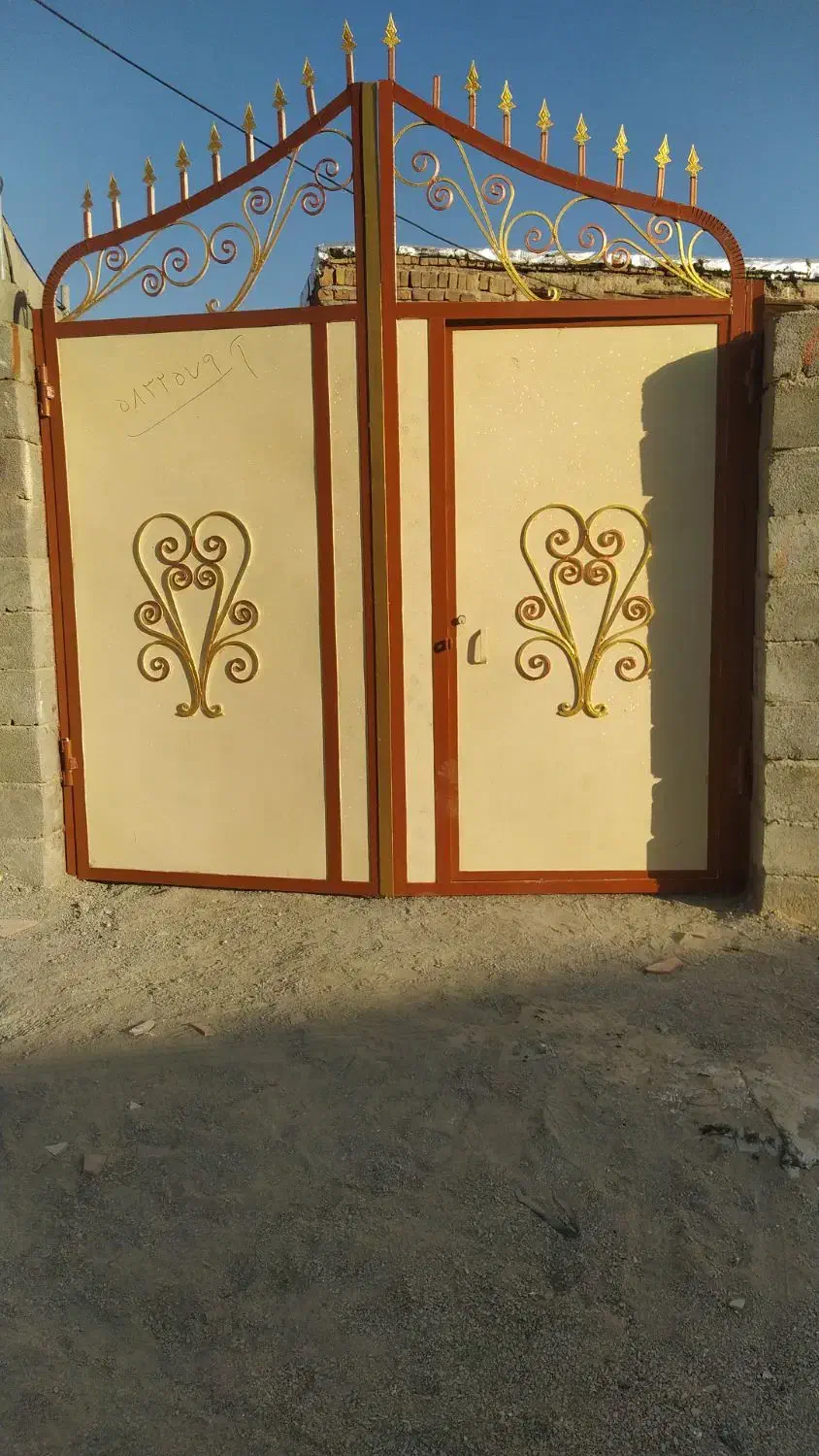 رنگ آمیزی ساختمان پذیرفته میشود|خدمات پیشه و مهارت|سراوان, |دیوار