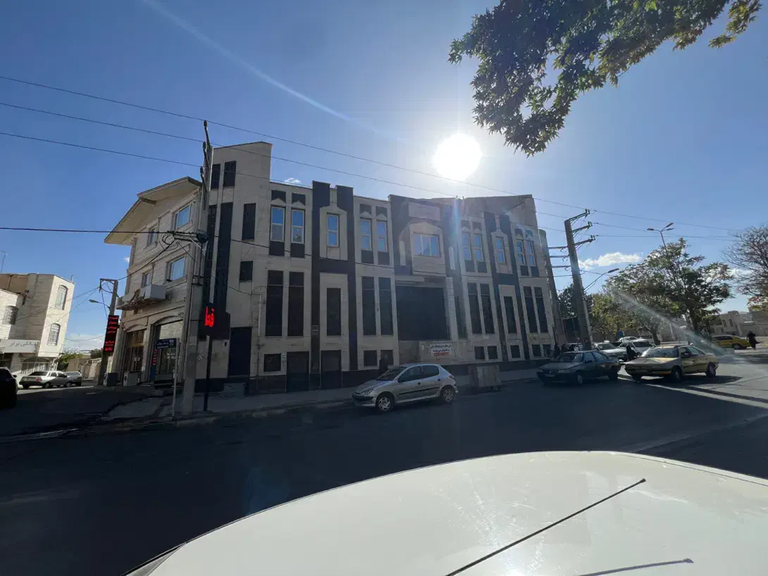 ملک تجاری و مسکونی ۳کله با بر ۲۵متر در شهر ابهر|فروش مغازه و غرفه|تهران, امام خمینی|دیوار