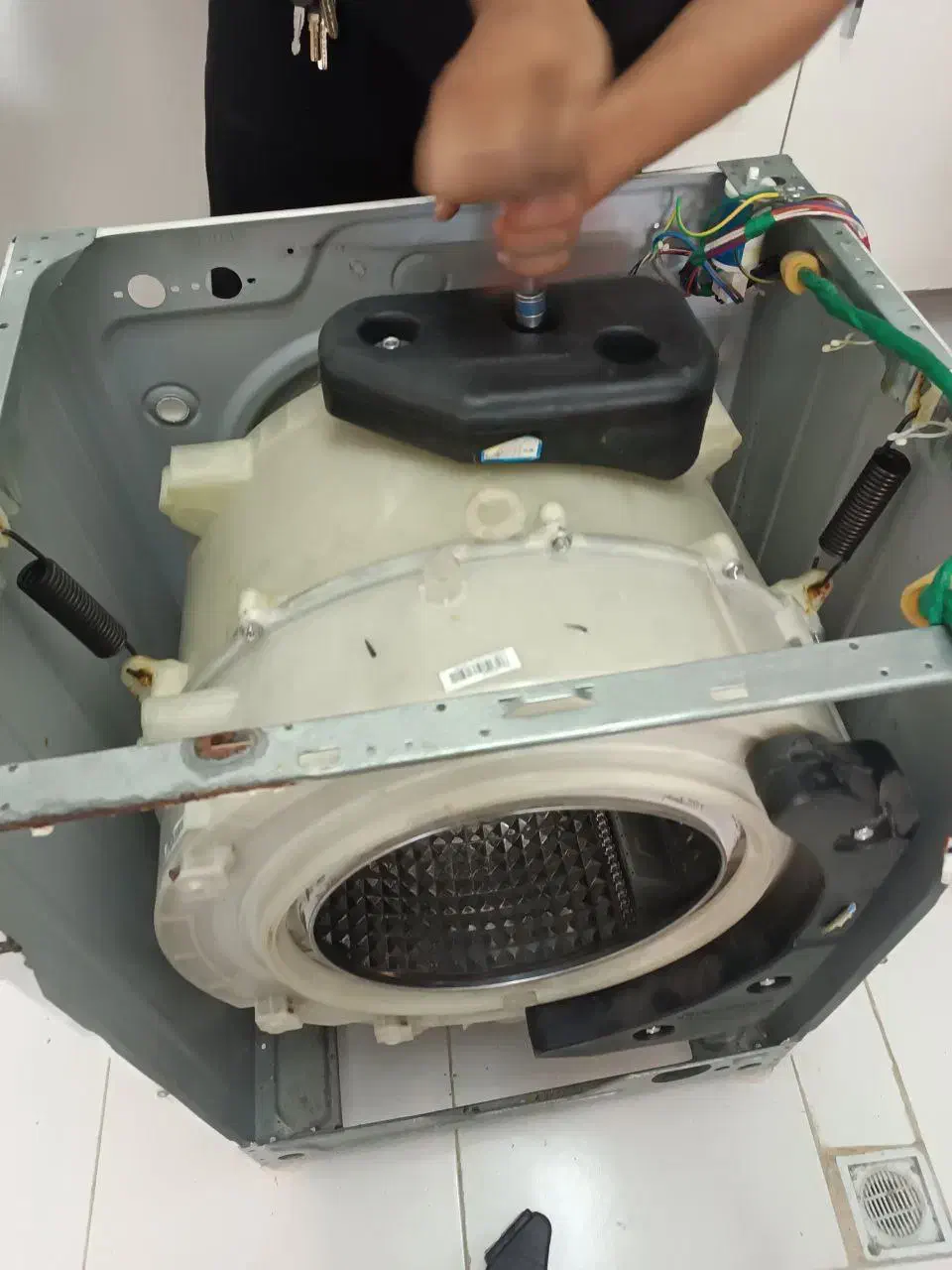 تعمیرات هرنوع لوازم خانگی لباسشویی هود دستمزد کم|خدمات پیشه و مهارت|زنجان, |دیوار