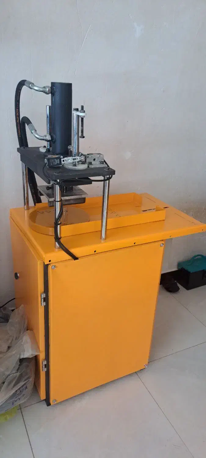 دستگاه دوخت وبرش نایلکس فروشگاهی نو|ماشینآلات صنعتی|نورآباد, |دیوار