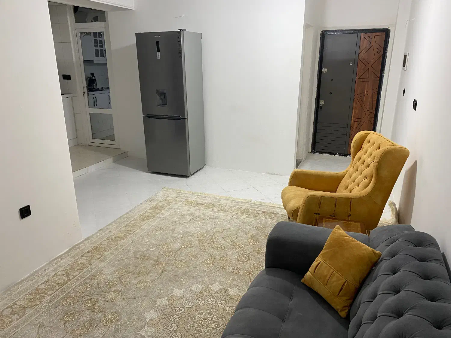 رفاهی مبله لوکس گلشهر ساحلی آوینی/روزانه/نصف روز|اجارهٔ کوتاهمدت آپارتمان و سوئیت|بندرعباس, |دیوار