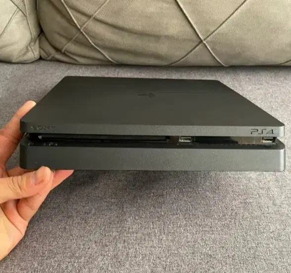 پلی استیشن  ps4 همراه گارانتی|کنسول، بازی ویدئویی و آنلاین|هشتگرد, فاز ۱ مهستان|دیوار