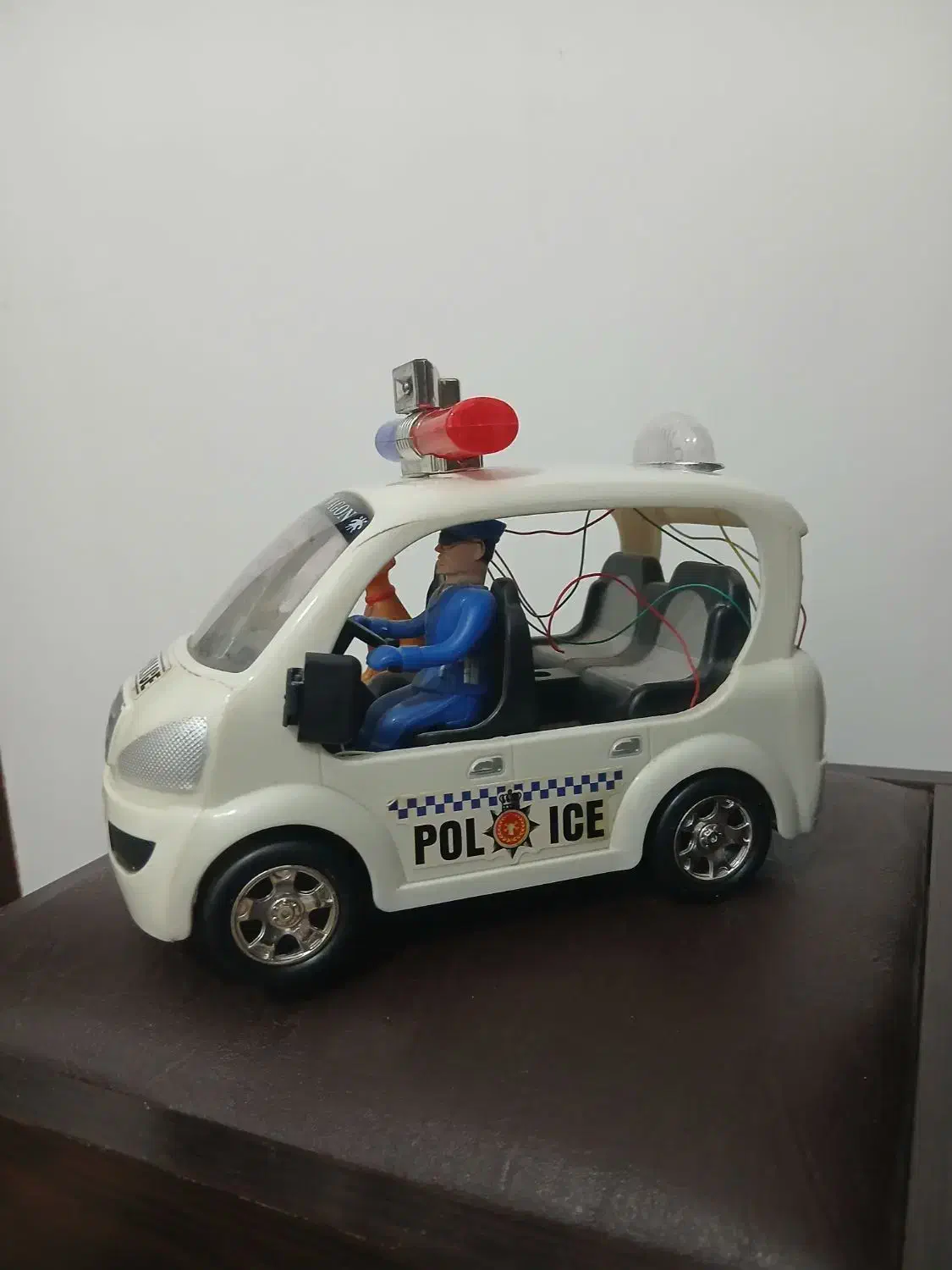 اسباب بازی هلیکوپتروماشین پلیس ....|اسباببازی بچه|دامغان, |دیوار