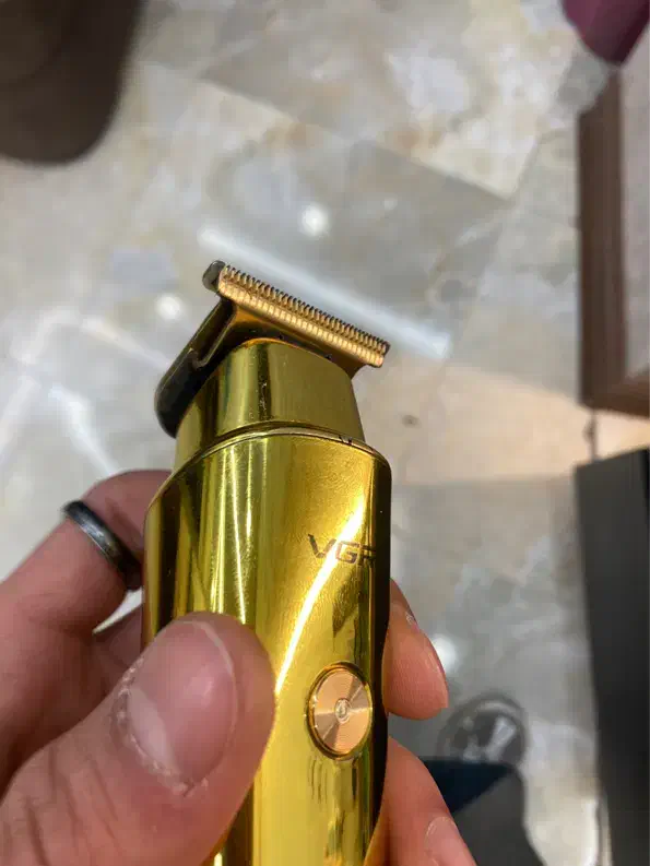 ماشین اصلاح|آرایشی، بهداشتی، درمانی|فولادشهر, B4|دیوار