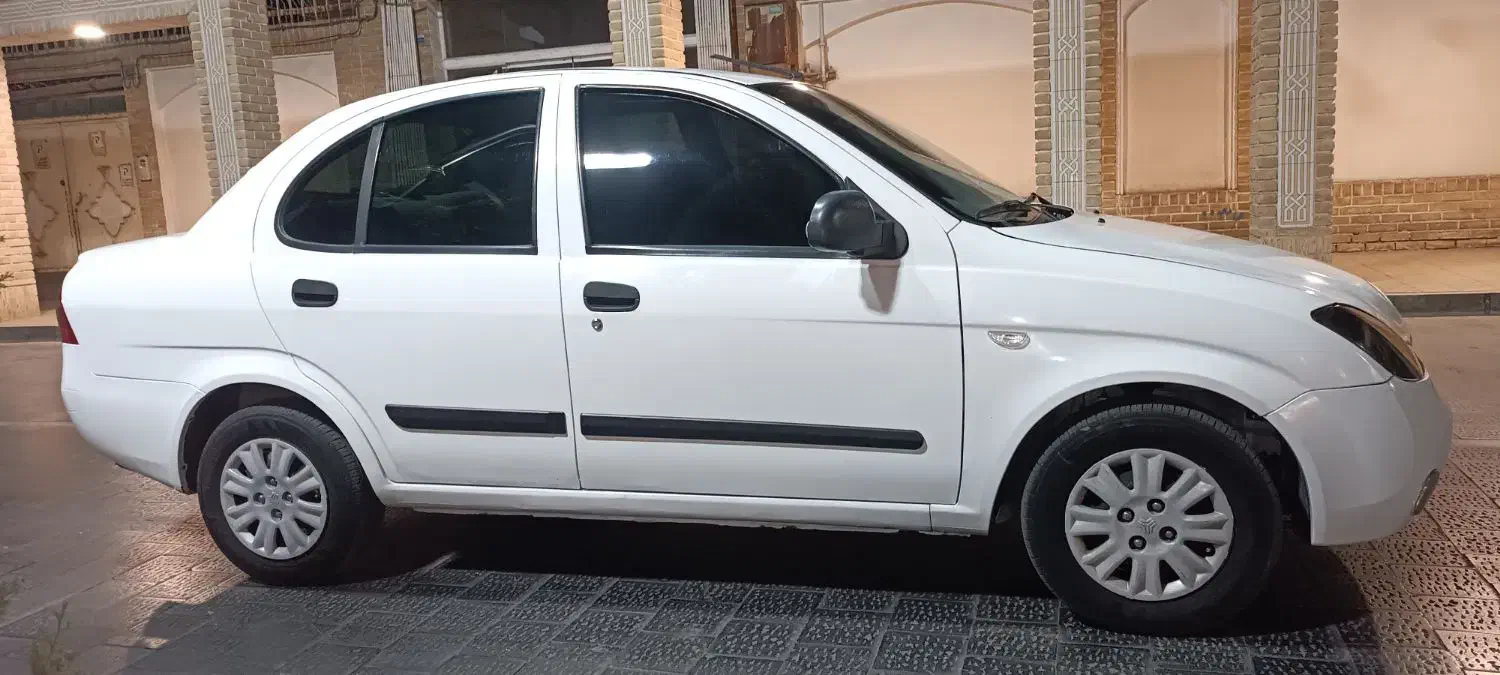 تیبا ۱ مدل ۹۵|خودرو سواری و وانت|کاشان, پشت شهربانی|دیوار