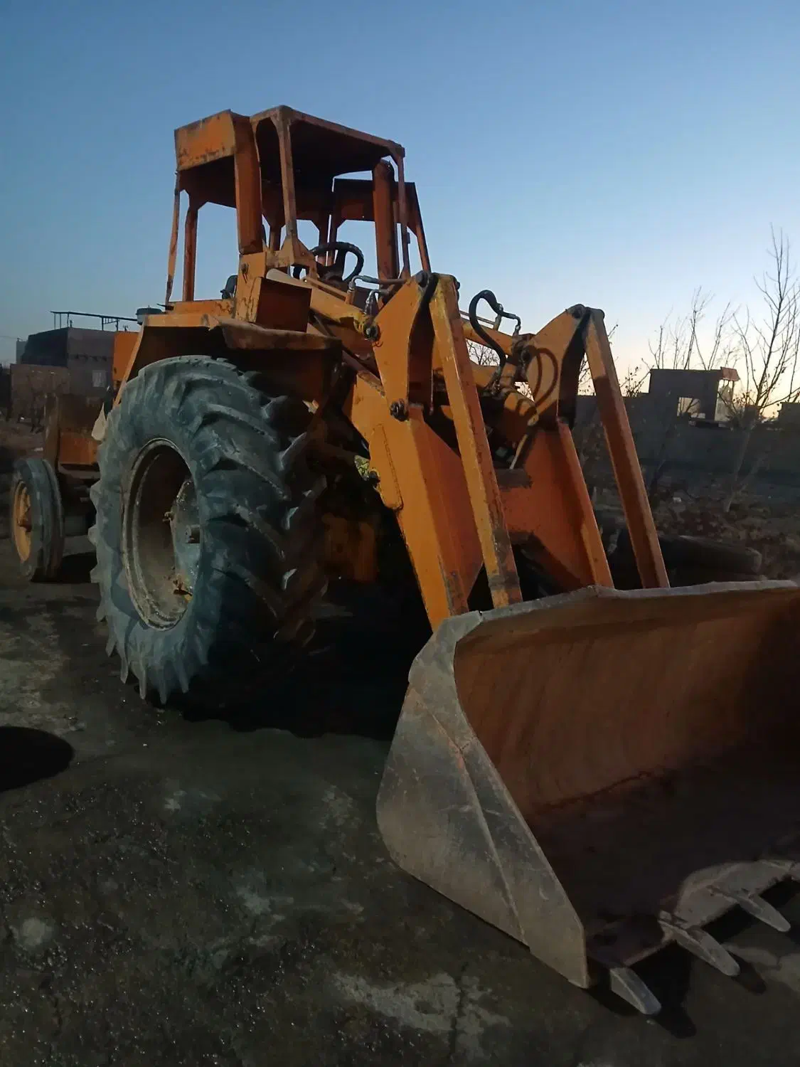 تراکتوررومانی بیل عقب مدل 62|خودرو سنگین|مشهد, خواجه ربیع|دیوار