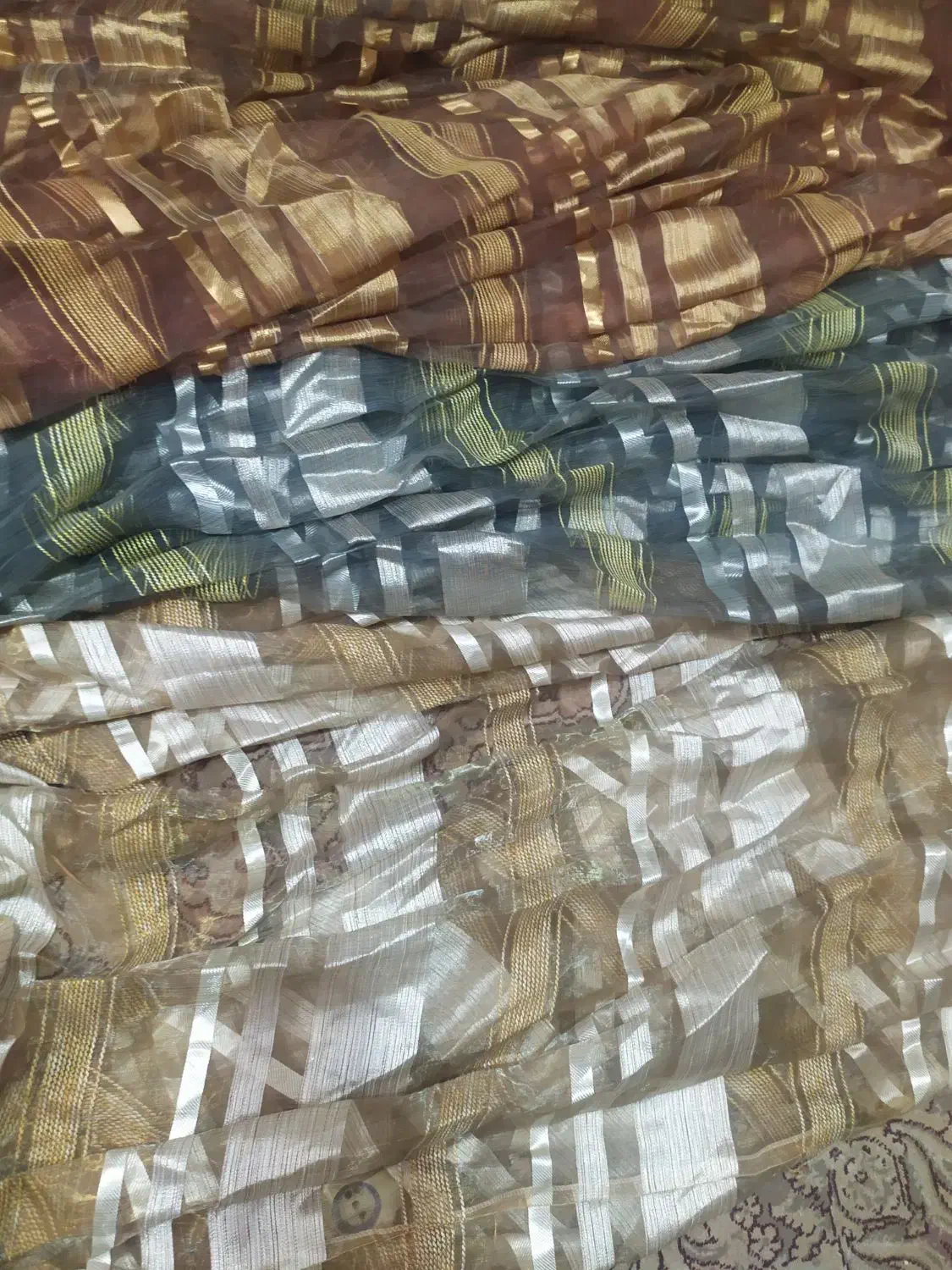 پرده همراه با نوار نو نو|پرده، رانر، رومیزی|مشهد, حجاب (شهرک غرب)|دیوار