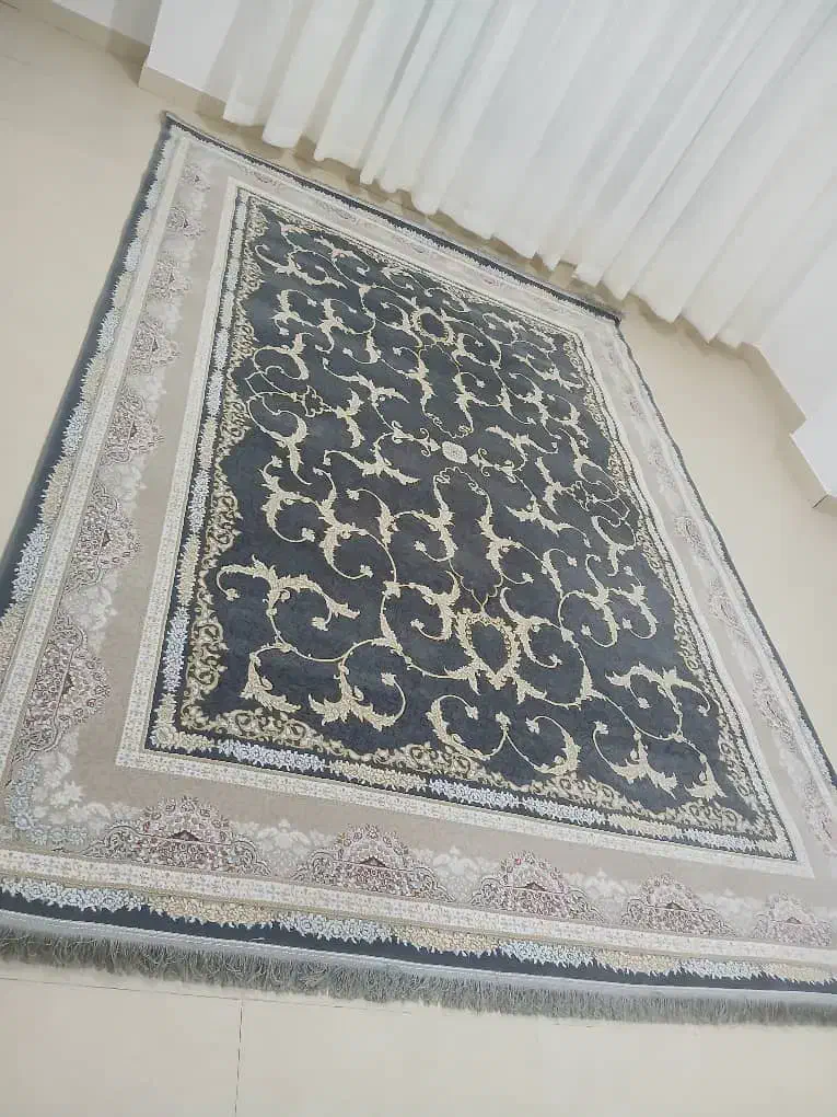 فرش ۹ متری ۷۰۰ شانه در حد نو|فرش|بندرعباس, |دیوار