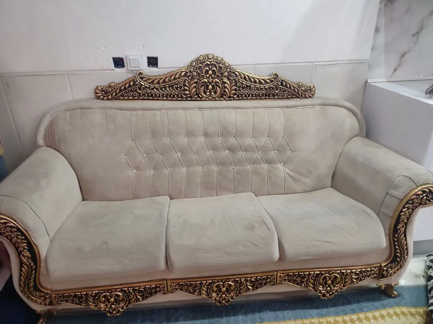 مبل و میز غذا|میز و صندلی غذاخوری|زارچ, |دیوار