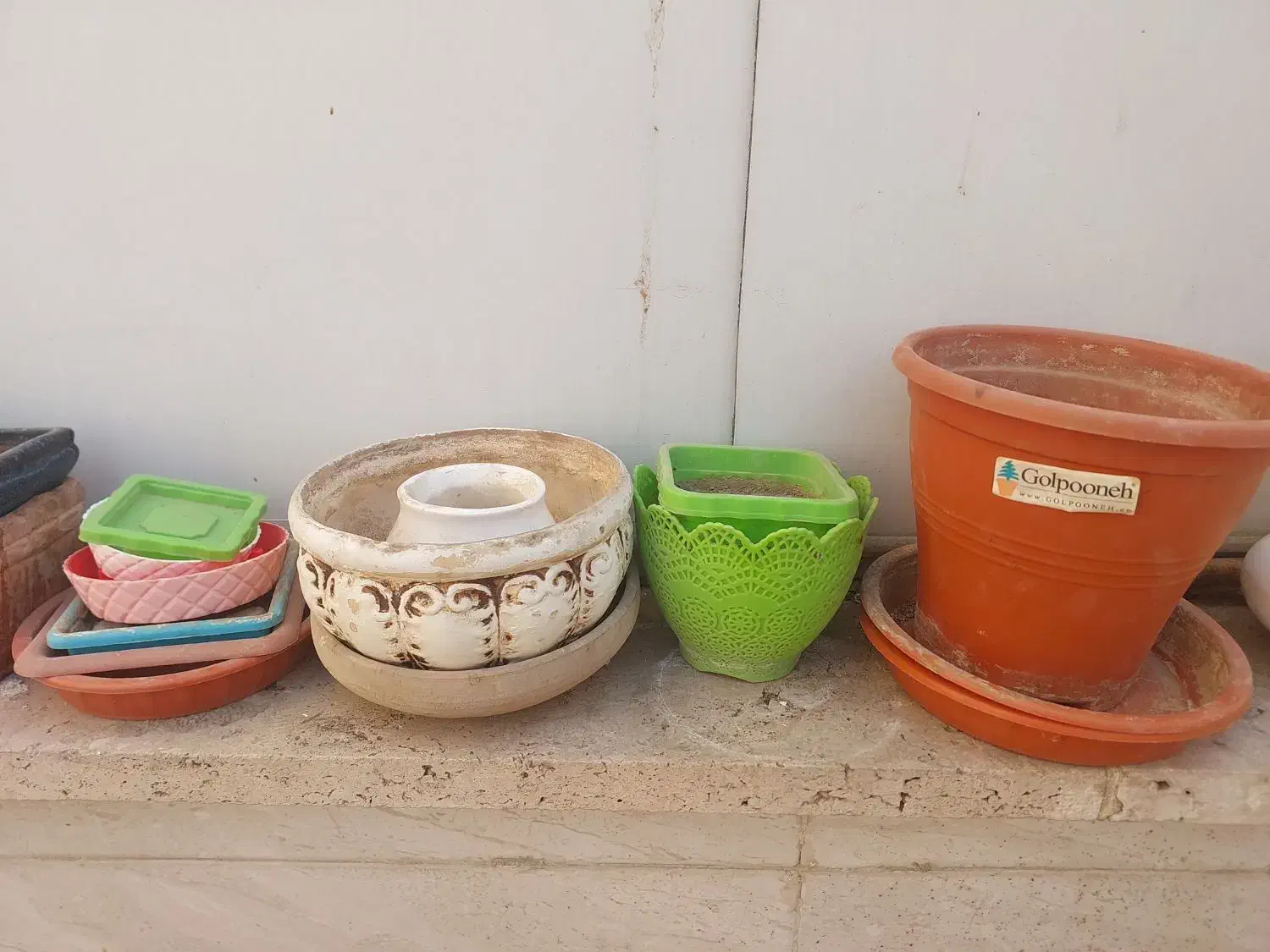 گلدان ها پلاستیکی و سرامیک|گل و گیاه طبیعی|ری, فیروزآبادی|دیوار