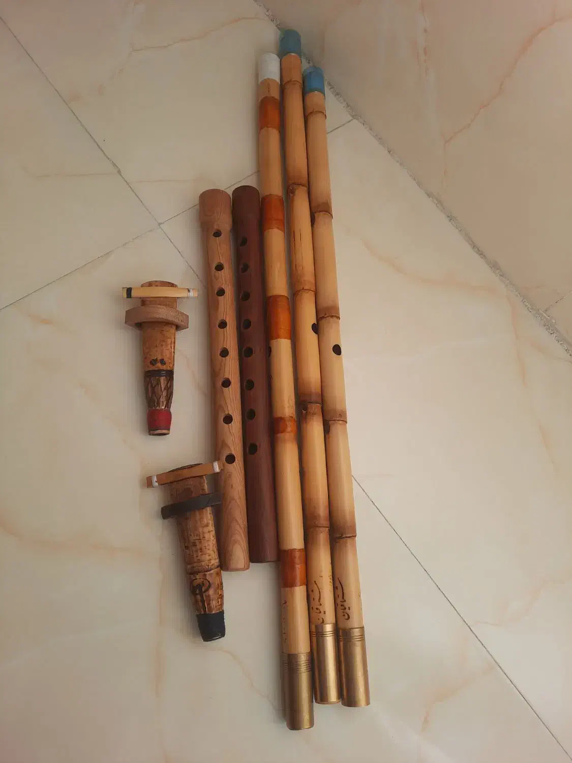 بالابان دودوک و نی|سازهای بادی|اصفهان, احمدآباد|دیوار