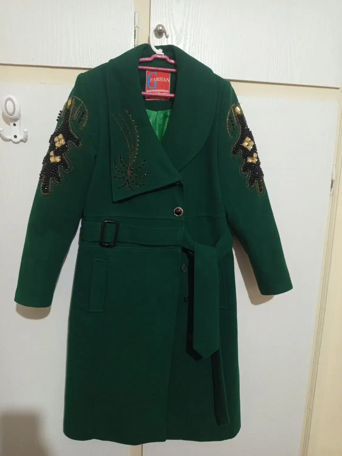 پالتو جواهر وسنگ دوزی شده شیک واستر دوز مزون|لباس|کنارک, |دیوار