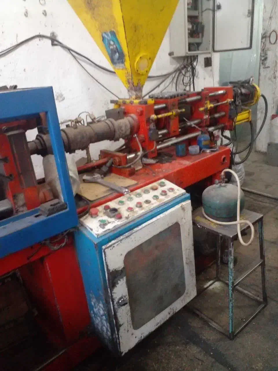 دستگاه تزریق پلاستیک|ماشینآلات صنعتی|قم, کلهری|دیوار