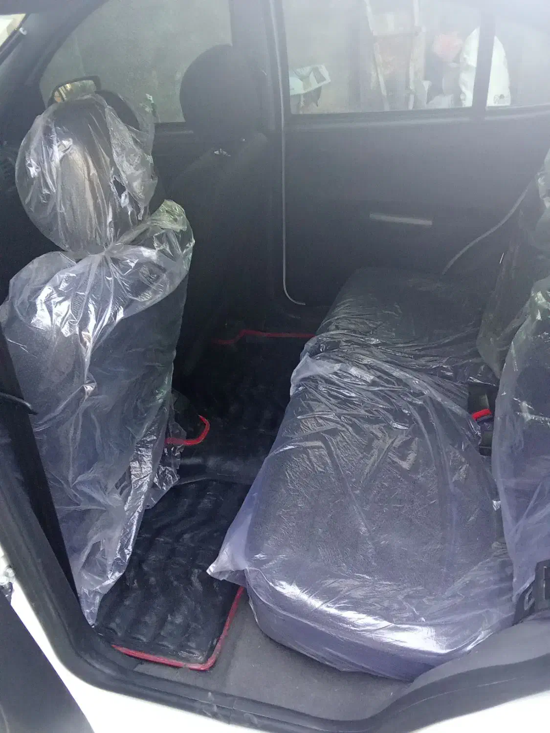 کوییک 1403 خشک|خودرو سواری و وانت|یاسوج, |دیوار