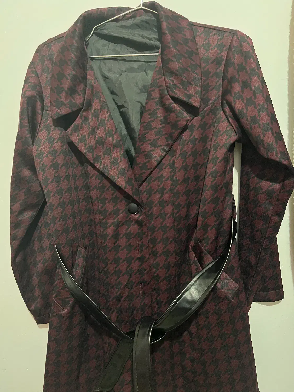 مانتو تمیز نو نو اصلا پوشیده نشده|لباس|تربت جام, شاد|دیوار