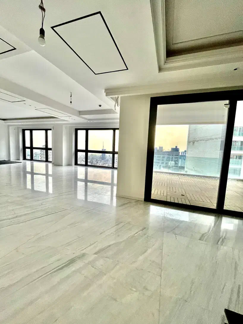 ۳۸۰متر مدرن+۳۰متر تراس ویوو شهر و باغ