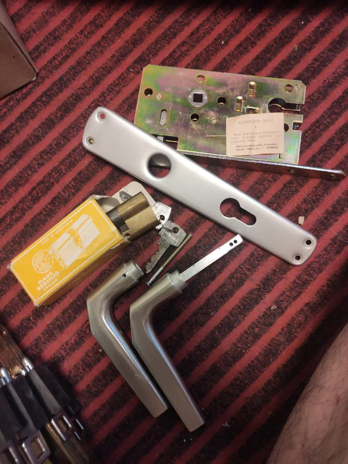 مغزی قفل درب چوبی.حدیده متحرک.لوله گیر|ابزارآلات|تهران, فردوسی|دیوار