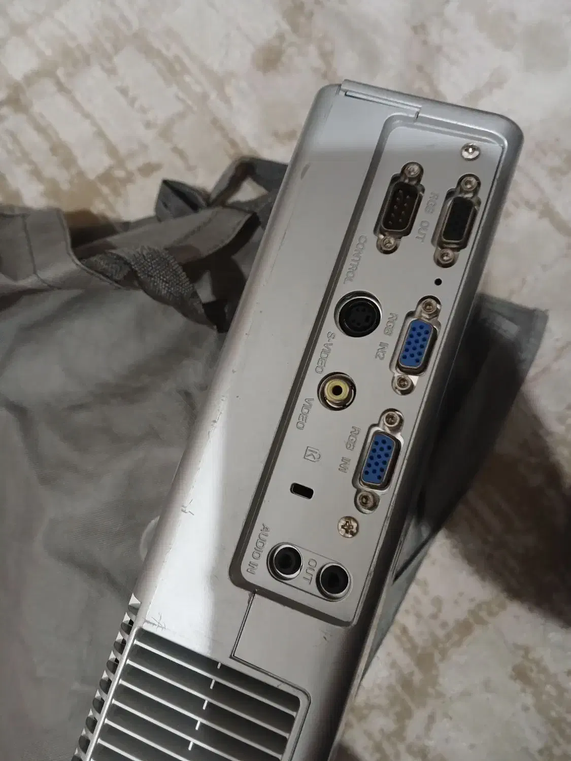 پروژکتور هیتاچی|تلویزیون و پروژکتور|تهران, مجیدیه|دیوار