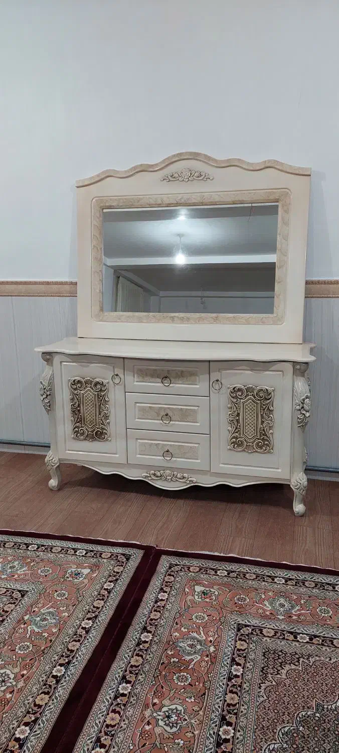 کنسول نووتمیز|بوفه، ویترین، کنسول|اردبیل, |دیوار