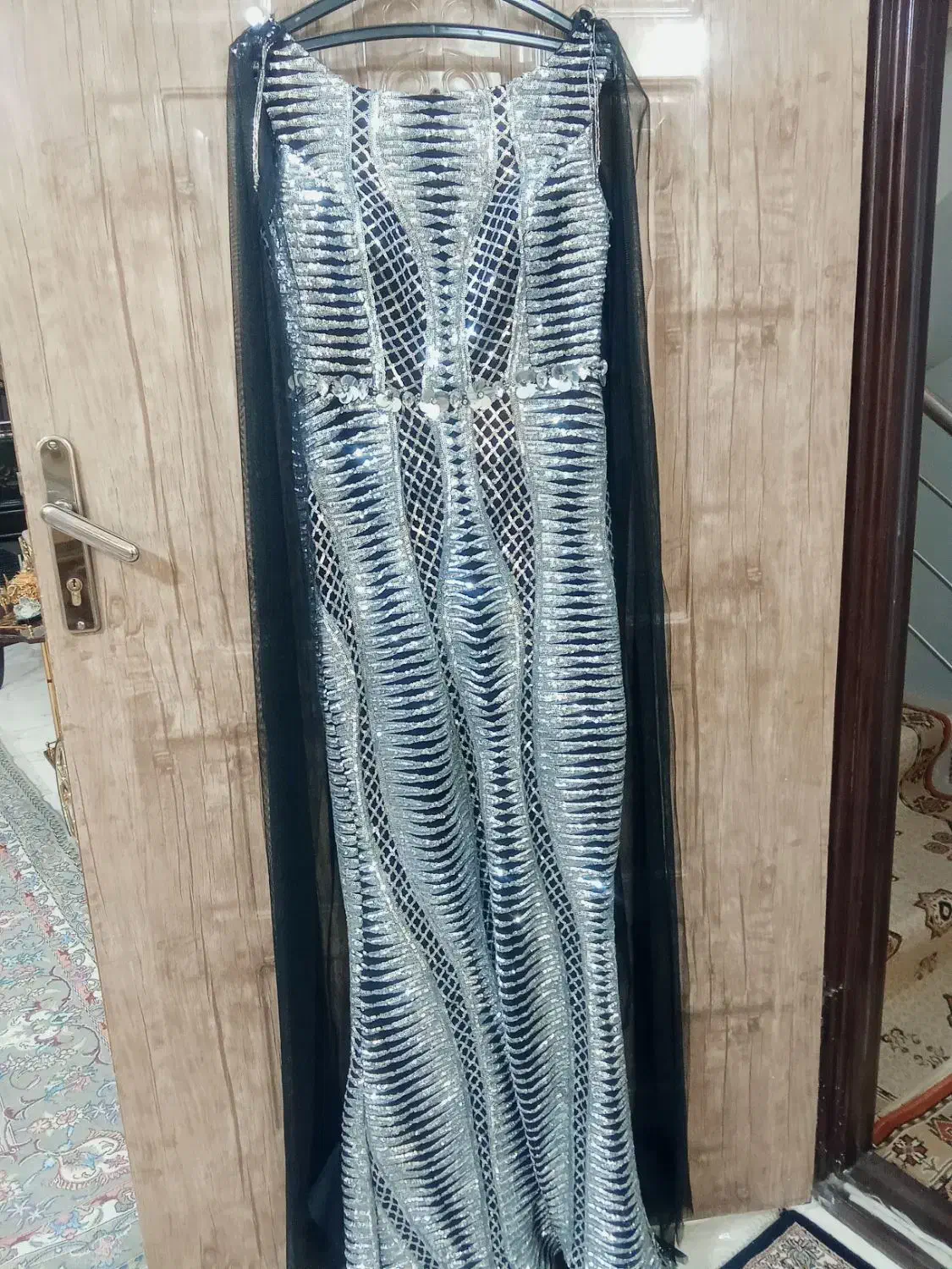 لباس مجلسی|لباس|الوند, |دیوار