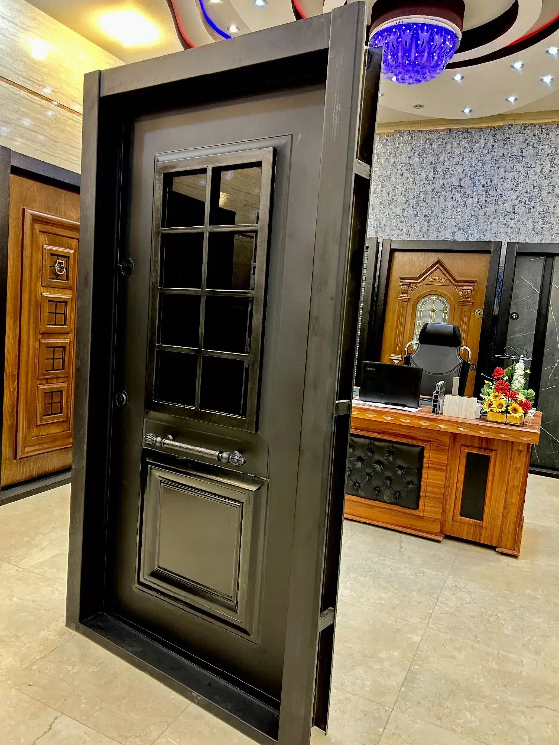 درب ضدسرقت و انواع درب های داخلی و...|مصالح و تجهیزات ساختمان|لردگان, |دیوار