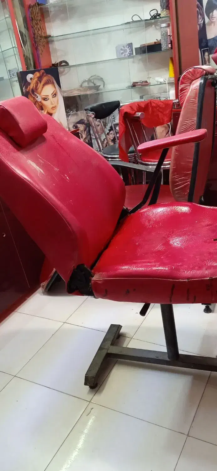 صندلی آرایشگاه سالمه جنس چرم|آرایشگاه و سالنهای زیبایی|تربتحیدریه, یحیی آباد|دیوار