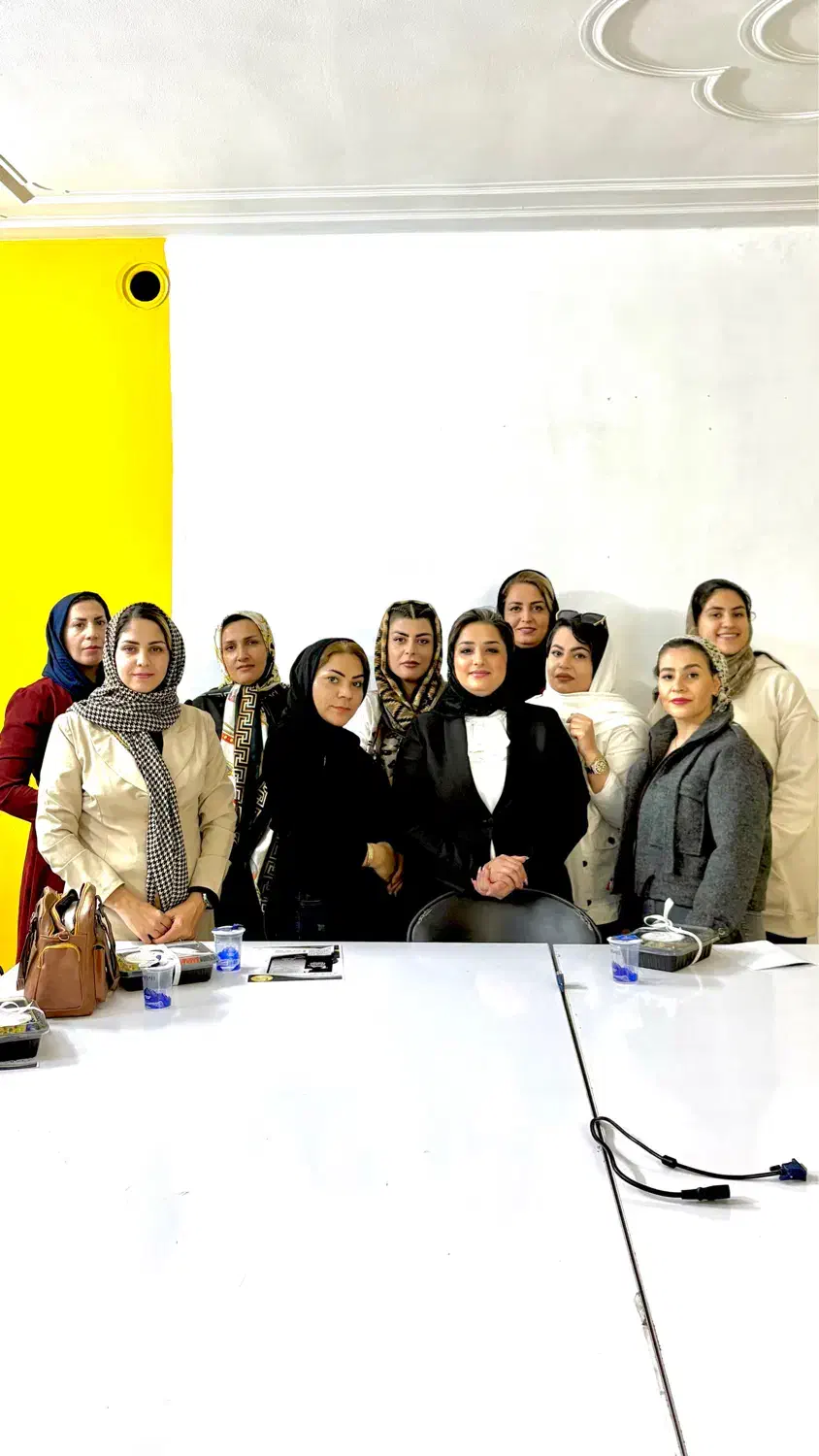 دورهمی رایگان رنگ و لایت|خدمات آموزشی|اصفهان, میرعماد|دیوار