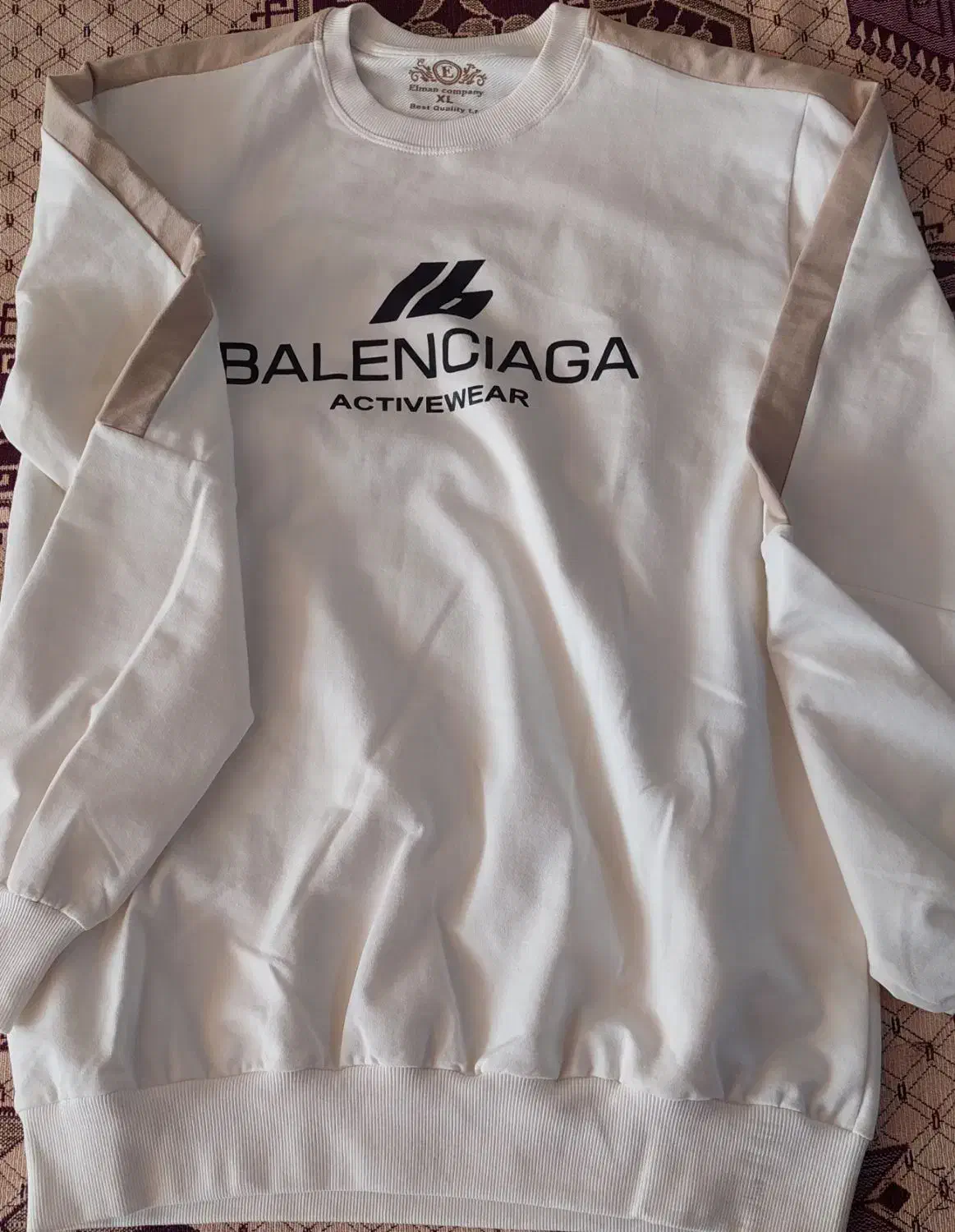 لباس|لباس|تبریز, |دیوار