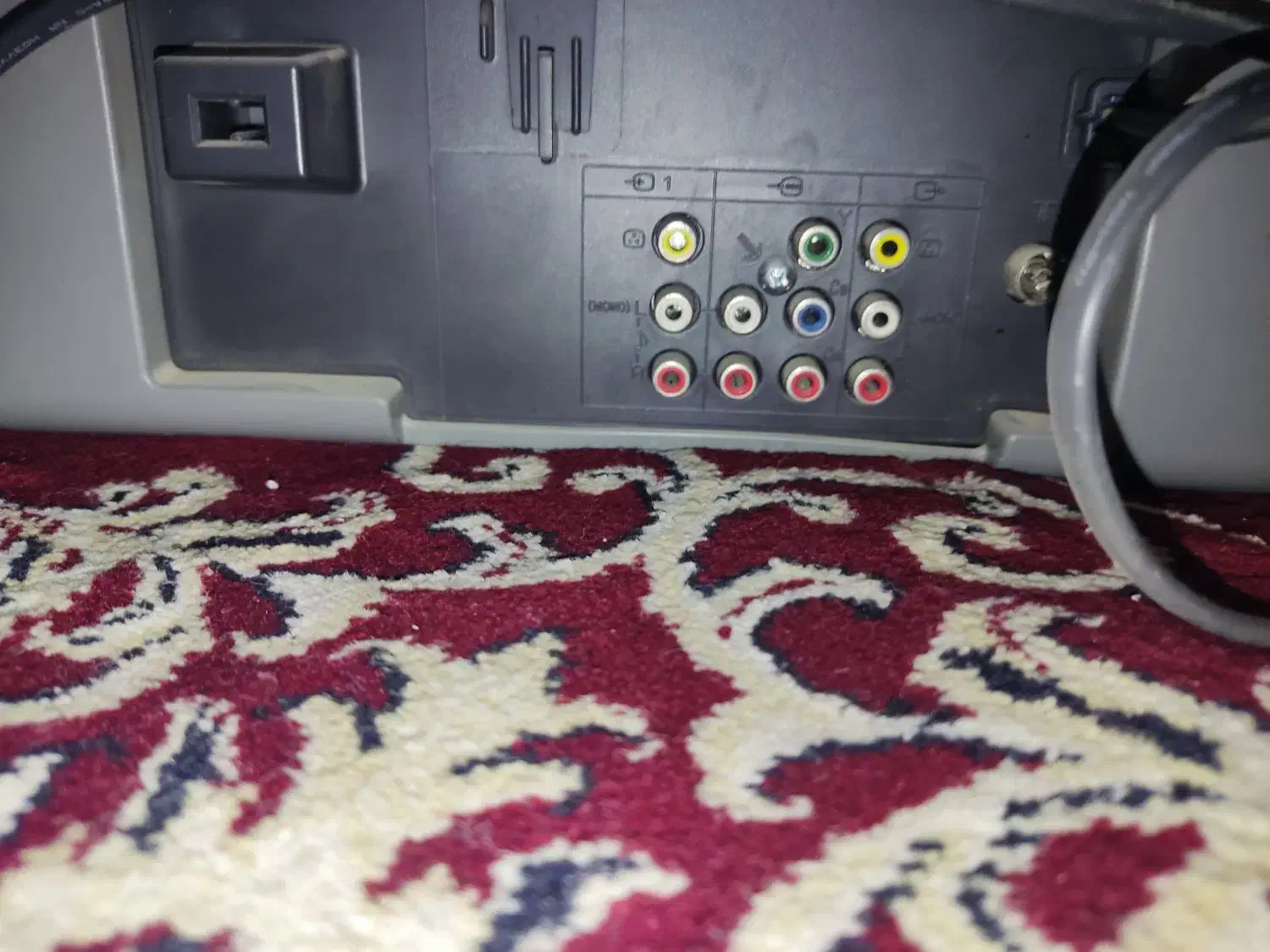 تلویزیون سونی|تلویزیون و پروژکتور|لنجان, |دیوار