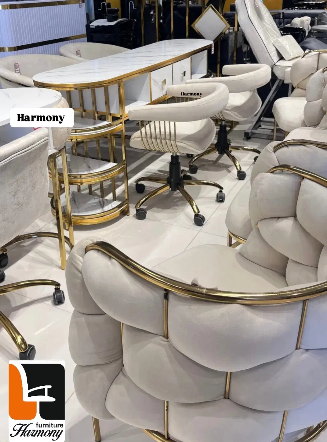 ست فوق لوکس سالن های زیبایی|آرایشگاه و سالنهای زیبایی|اصفهان, طاحونه|دیوار