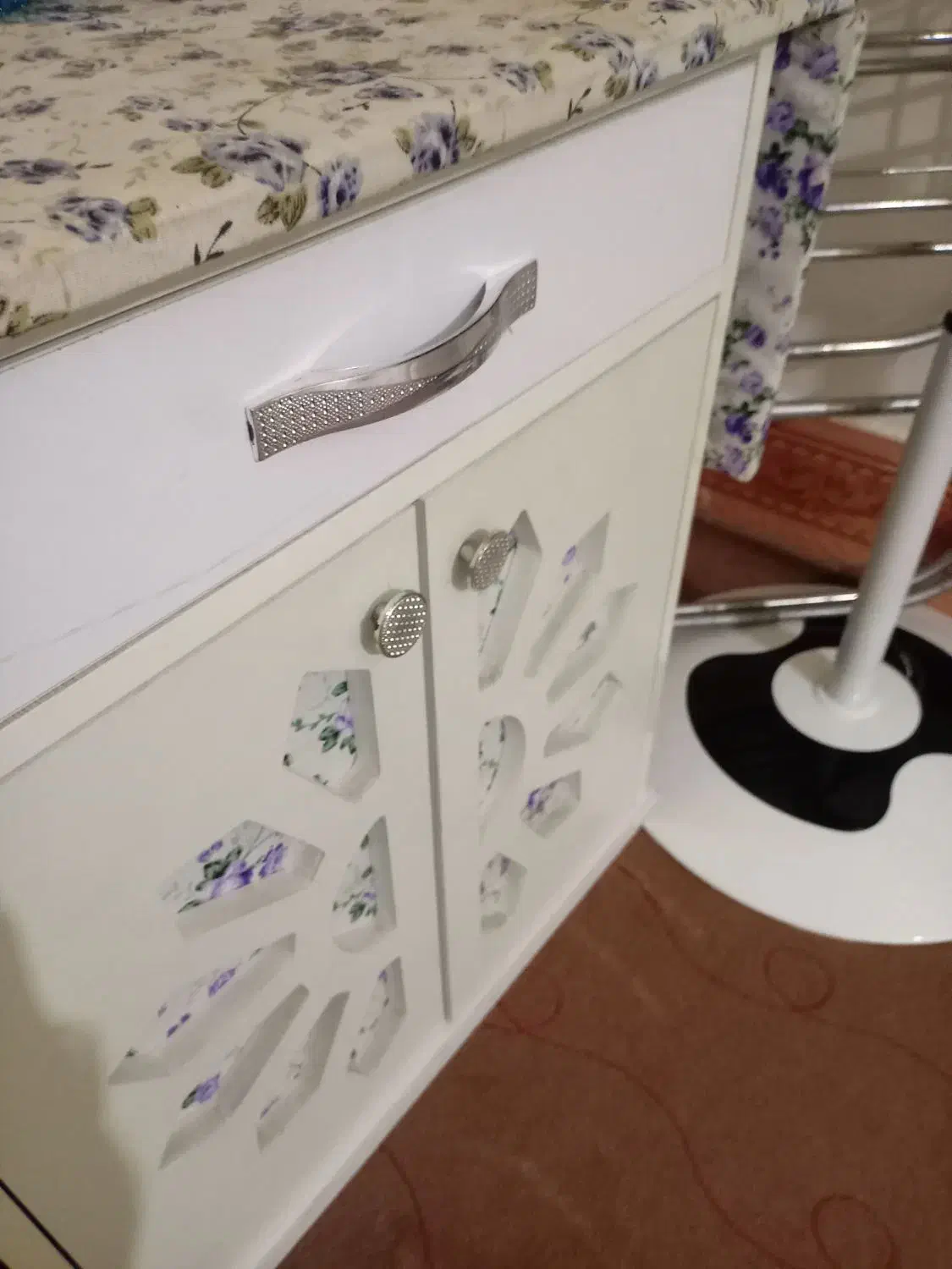 میز اتو|اتو و لوازم اتو|بیرجند, |دیوار