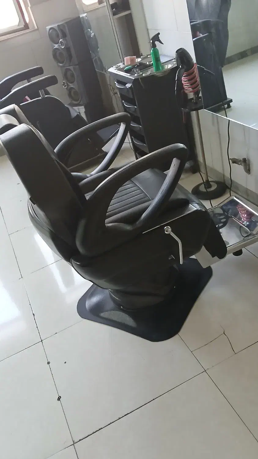 صندلی جک دار رزونال|آرایشگاه و سالن‌های زیبایی|زنجان, |دیوار