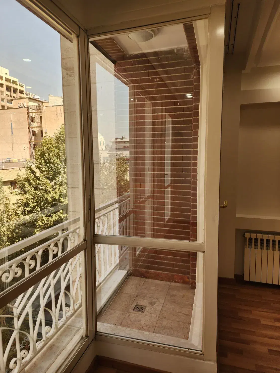 ۱۳۰متر ۲خواب ونک شیراز جنوبی باامکانات رو به آفتاب