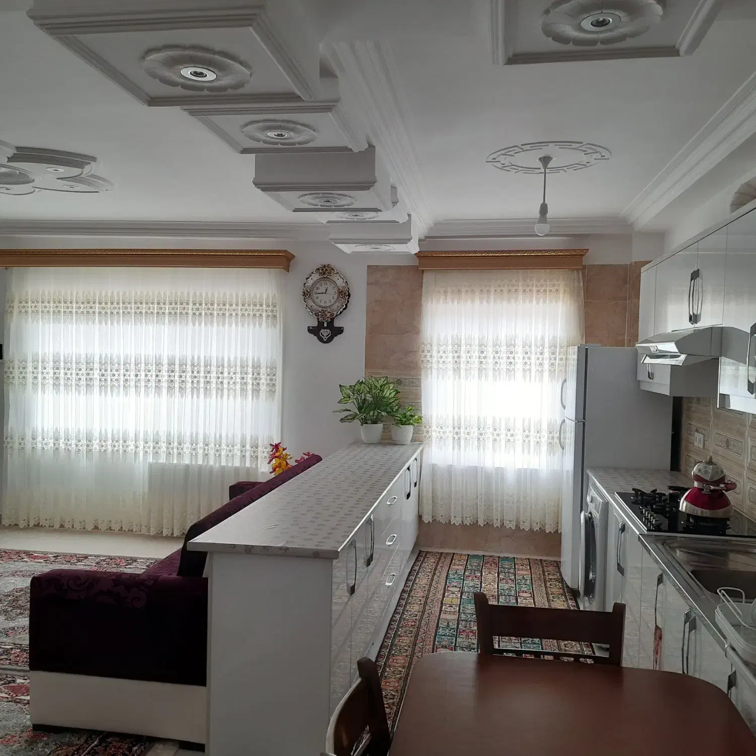 ویلا۹۵متری (نوساز)تمیز *دوخواب*مناسب افرادسخت پسند|اجارهٔ کوتاهمدت آپارتمان و سوئیت|تنکابن, |دیوار