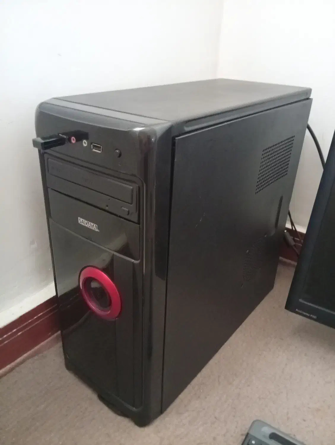 کامپیوتر برای مصارف شخصی|رایانه رومیزی|اشتهارد, |دیوار