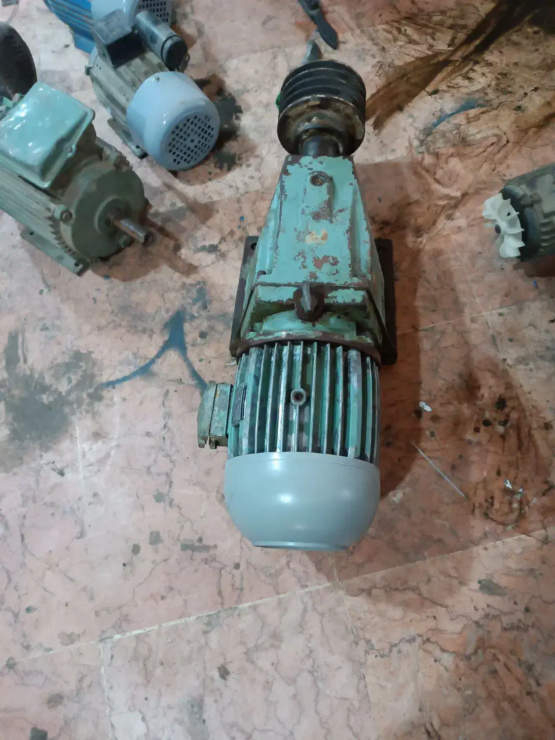 دینام گیربکس ۵.۵ اسب الکو یوگسلاوی|ماشین‌آلات صنعتی|تهران, شهرک آسمان|دیوار