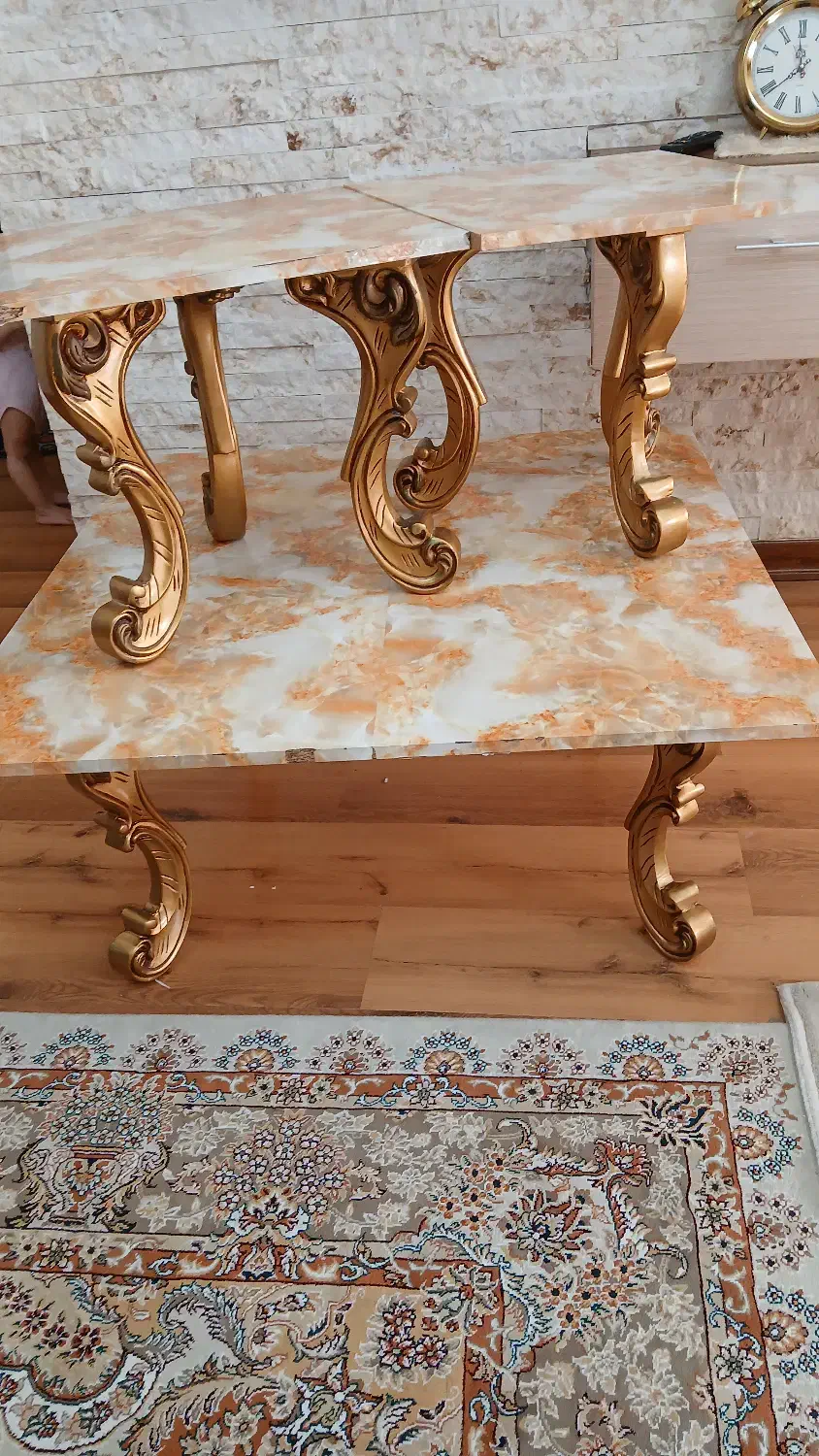 میز جلو مبلی و دوتا عسلی|مبلمان خانگی و میز عسلی|رشت, لاکان شهر|دیوار