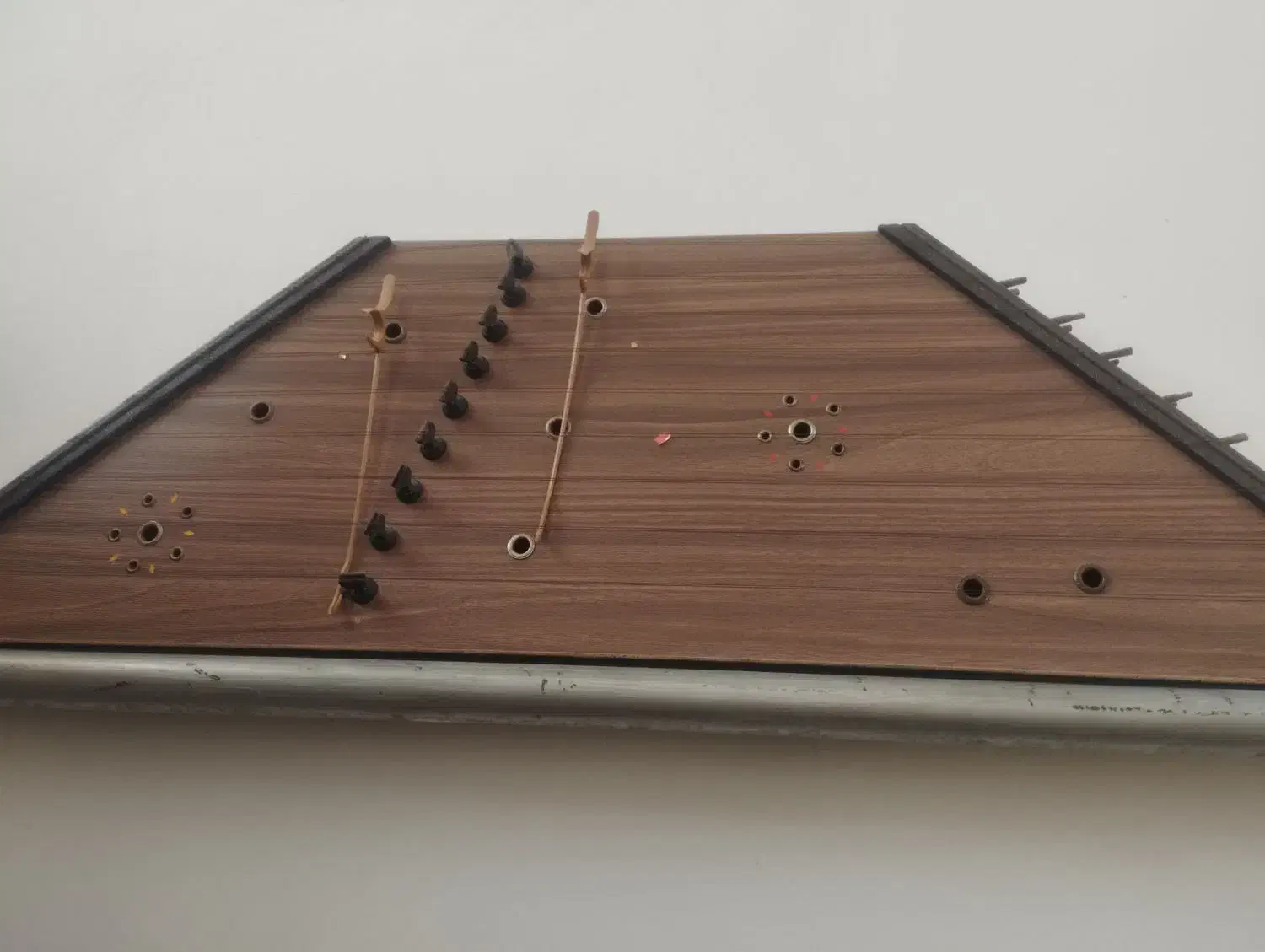 سنتور|سازهای سنتی|ارومیه, |دیوار