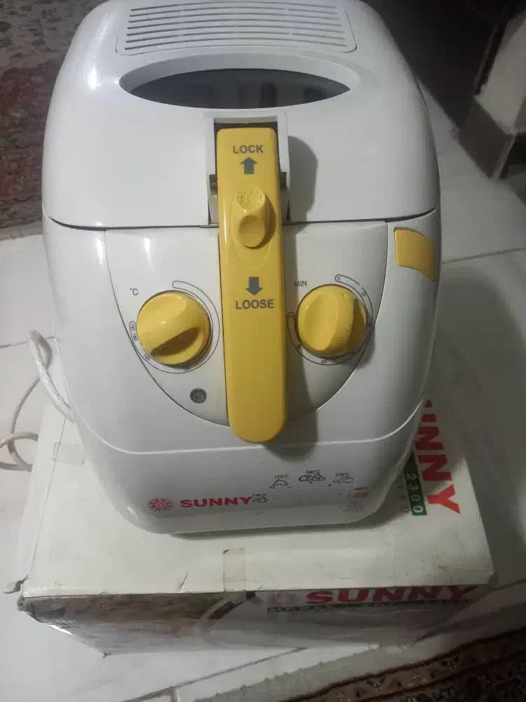 سرخکن سانی نو با کارتن|اجاق گاز و لوازم برقی پخت‌وپز|فردیس, طالقانی|دیوار