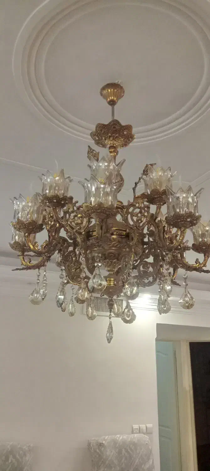 لوستر ۱۶ شعله برنجی|لوستر و چراغ آویز|تهران, والفجر (افسریه)|دیوار