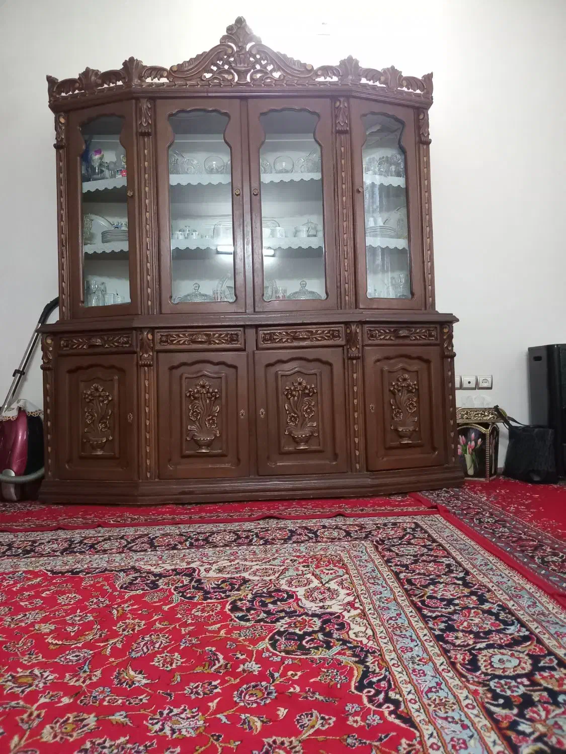 تلویزیون،گنجه،ماشین لباسشویی|تلویزیون و پروژکتور|مشهد, رده|دیوار