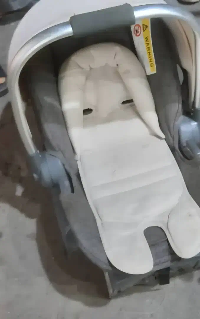 کالسکه و کریر مارک babe|کالسکه و لوازم جانبی|رشت, معلم|دیوار