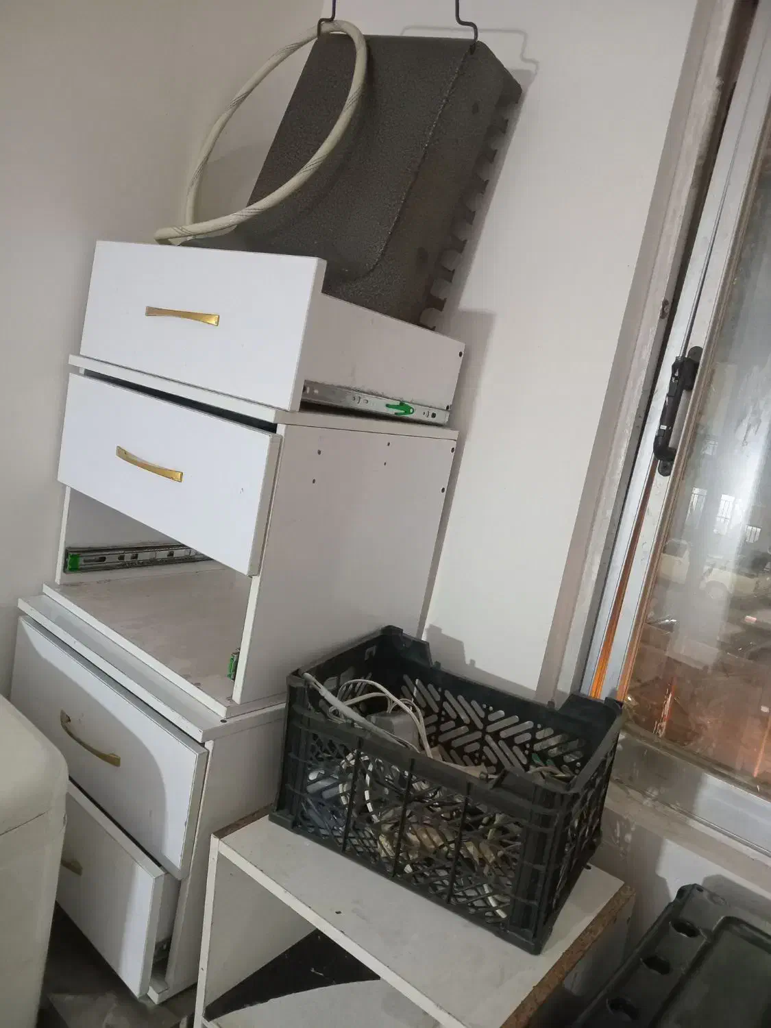 دو تا اینه سر پاه هم دارم|آرایشگاه و سالن‌های زیبایی|علی‌آباد کتول, |دیوار