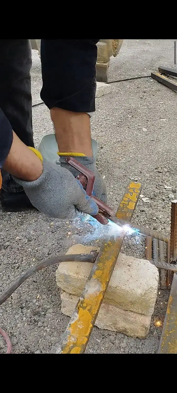 جوشکاری درب و پنجره و تعمیرات|خدمات پیشه و مهارت|بهارستان, |دیوار